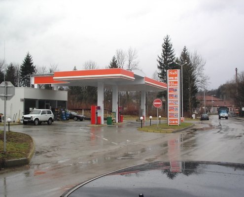 Бензиностанция